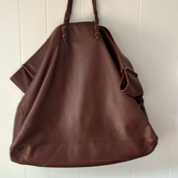 Authentic Balenciaga XL leather tote - Picture 6 of 10